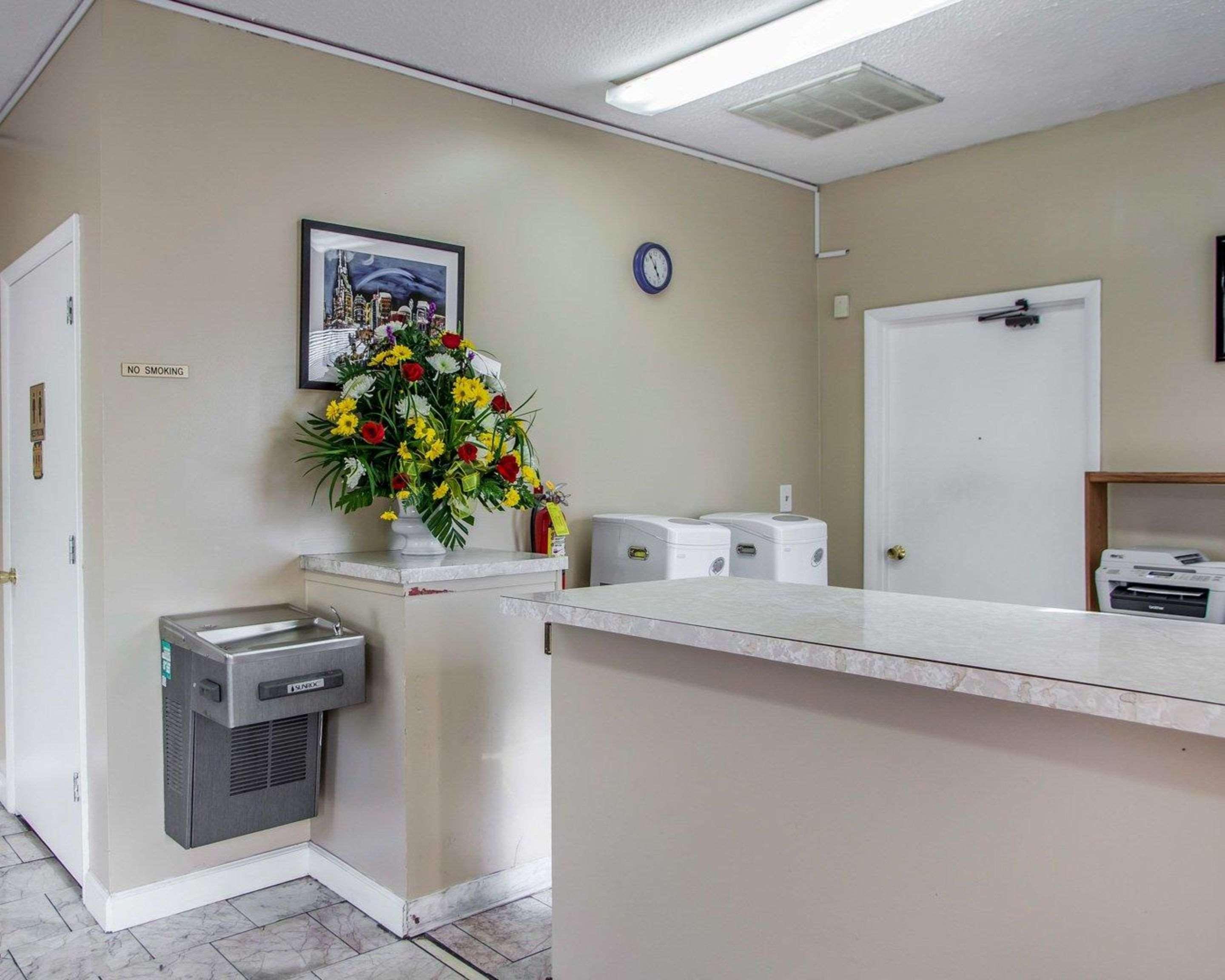 Rodeway Inn Nashville Airport Экстерьер фото