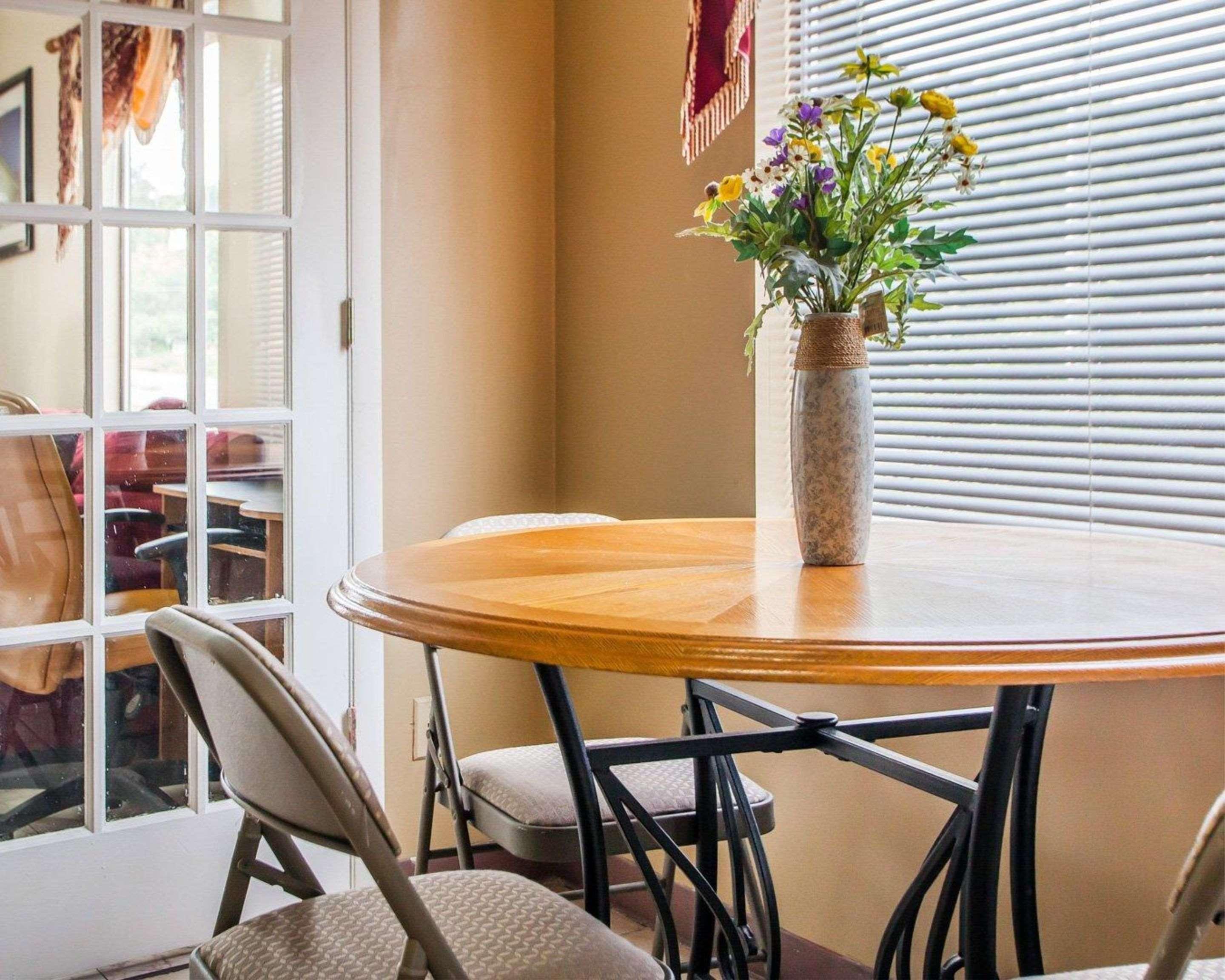 Rodeway Inn Nashville Airport Экстерьер фото