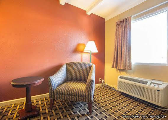 Rodeway Inn Nashville Airport Экстерьер фото